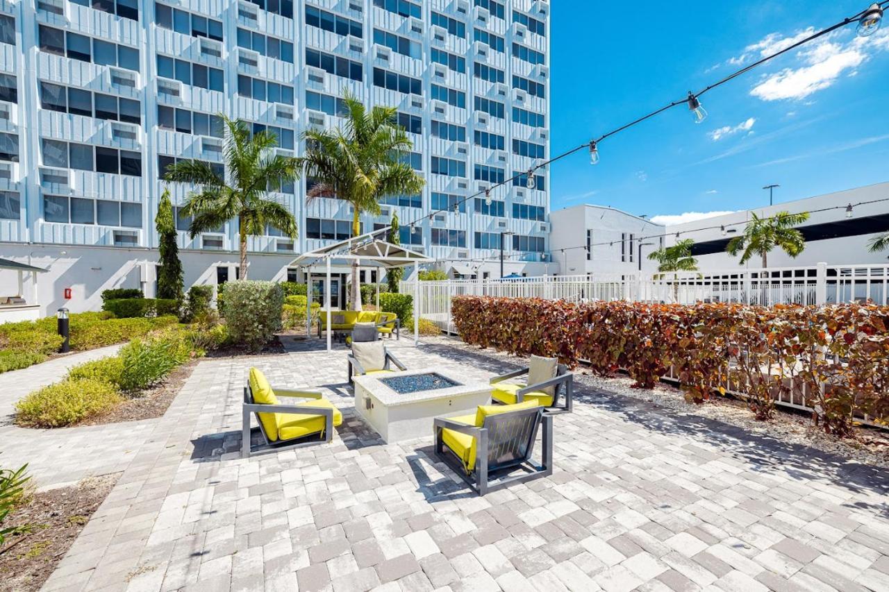 Ferienwohnung Frontdesk The Wayland Apts Downtown St Pete Sankt Petersburg Exterior foto